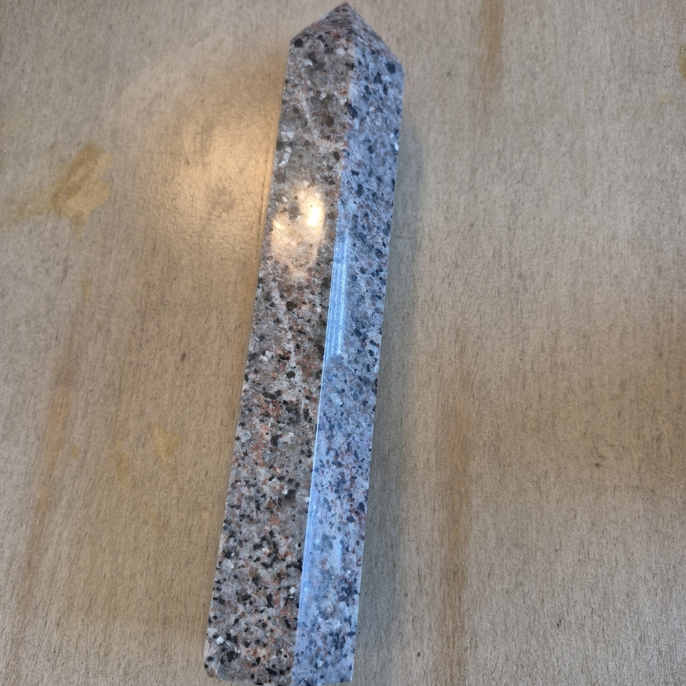 Natural Yooperlite UV Crystal Obelisk Tower #1 New - Picture 7 of 10